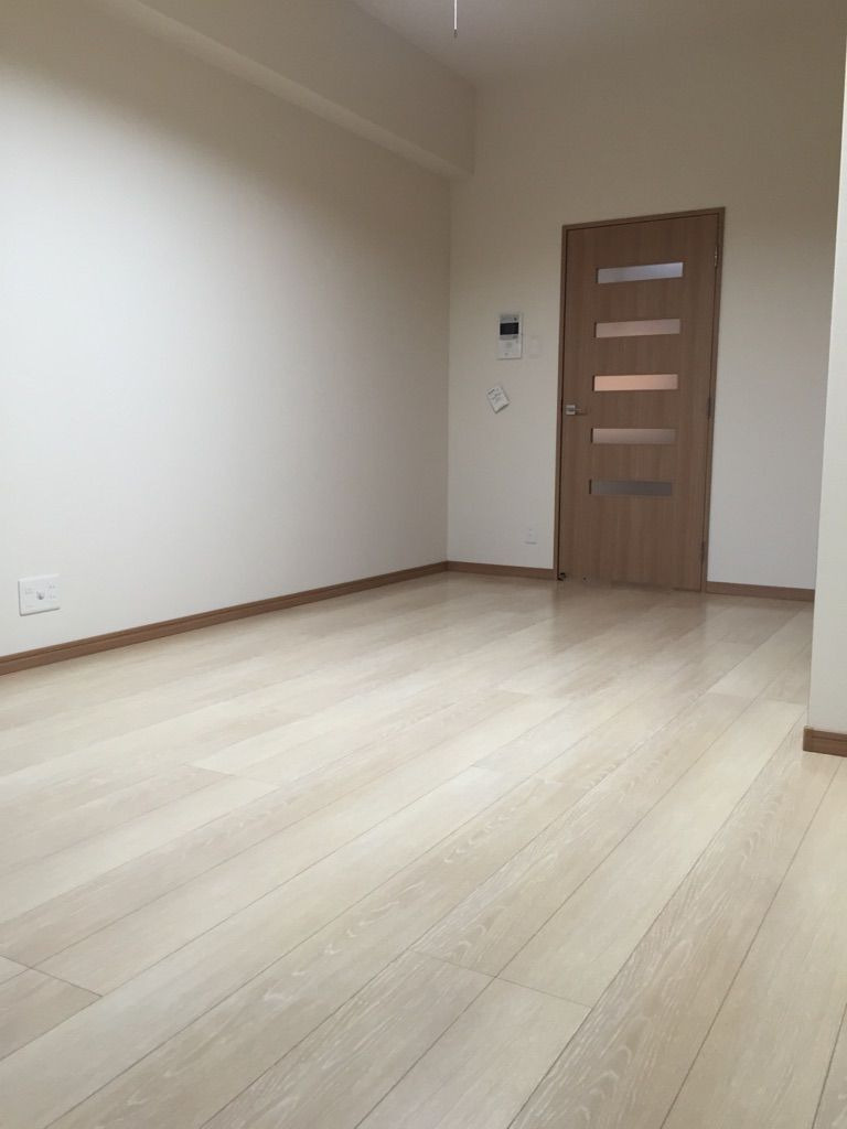 ロイヤルコンフォート渡辺通の居間・リビング