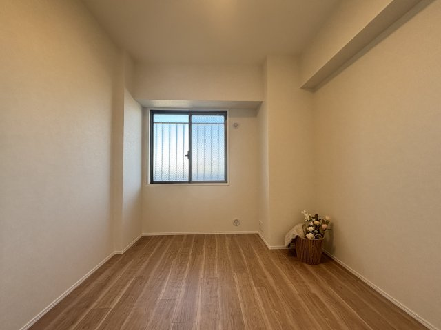 フェアロージュ西葛西四季の道の洋室