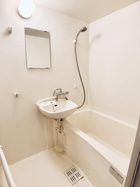 メゾンベール南麻布の浴室