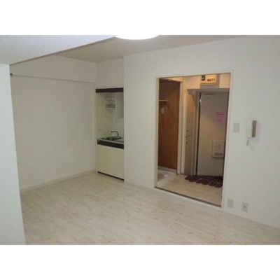 【居間・リビング】 | ワールドレジデンス大森 | 居室、リビング