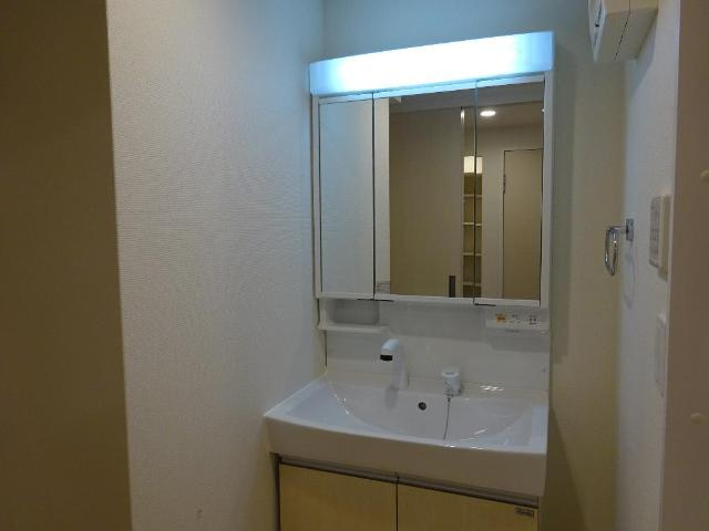 メルヴェーユ川内の洗面所|洗髪洗面化粧台