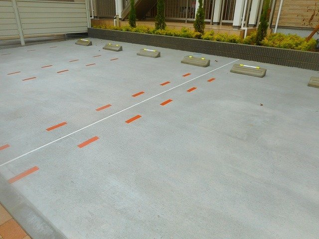 ノアズ　アークの駐車場