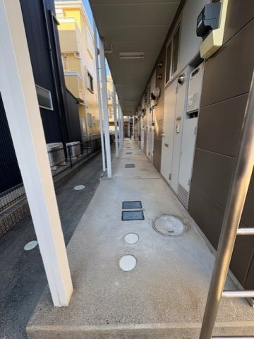 レオパレスクレールエムのその他|１階共用廊下