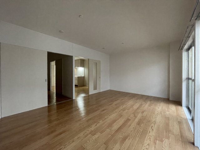 ニシムラハイツの居間・リビング