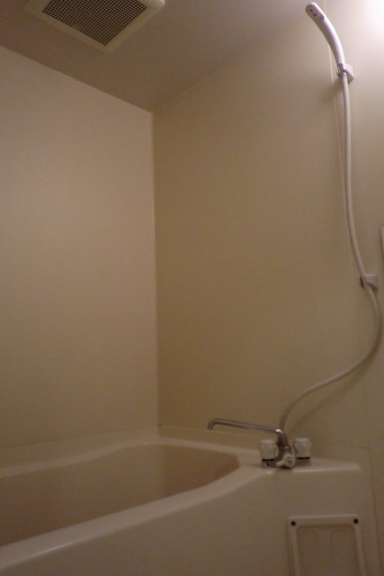 アロッジオ宮塚の浴室