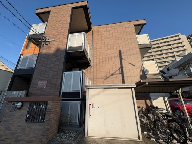 レオパレスジェム　マキノの外観