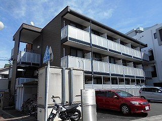 レオパレスジェム　マキノの外観