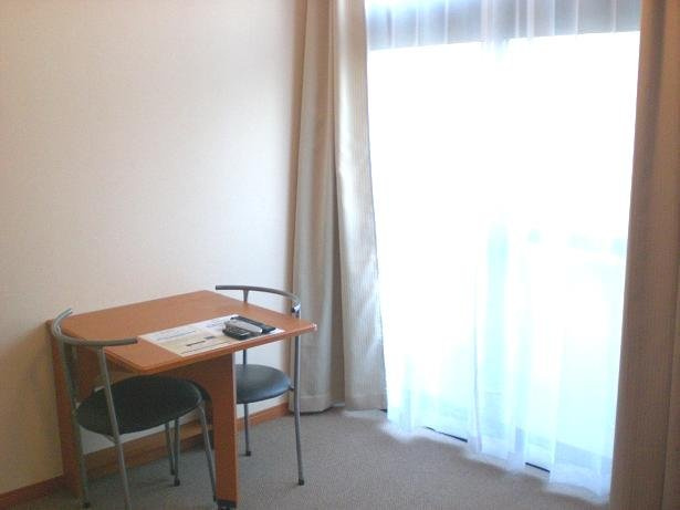 レオパレスアドミラブールワタルの居間・リビング