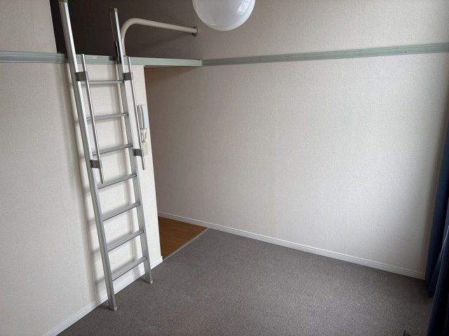 レオパレスセゾンの居間・リビング