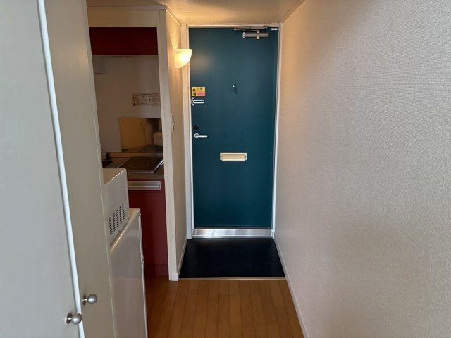 レオパレスセゾンの玄関