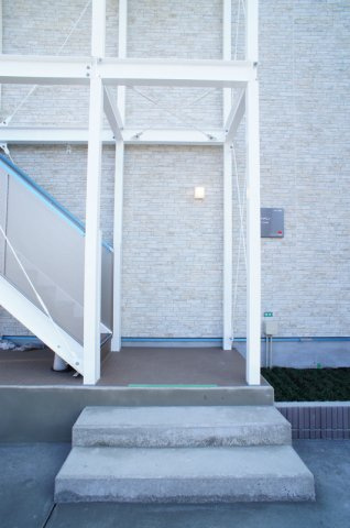 リブリ・OGW蕨のエントランス