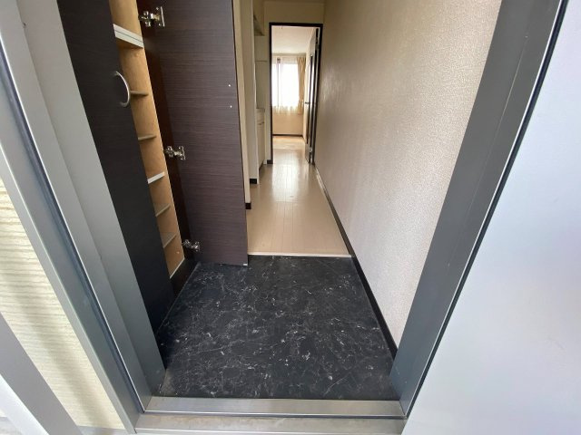 レオネクストブルーリーフの玄関