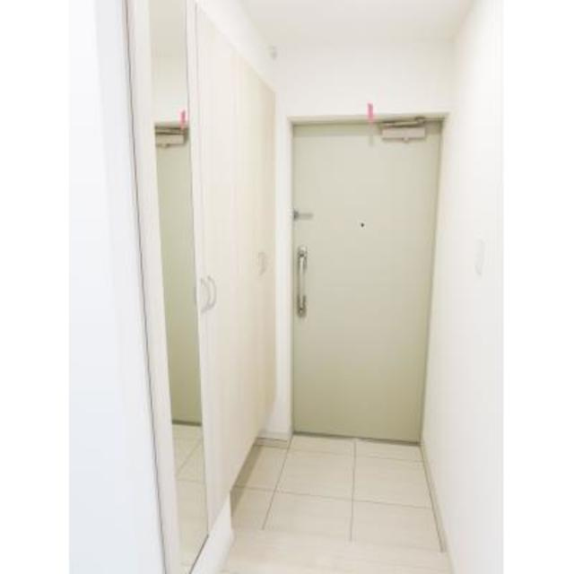 クレール日本橋の玄関|※写真は同タイプ住戸です。