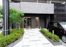 大阪市都島区中野町１丁目の賃貸マンションのエントランス