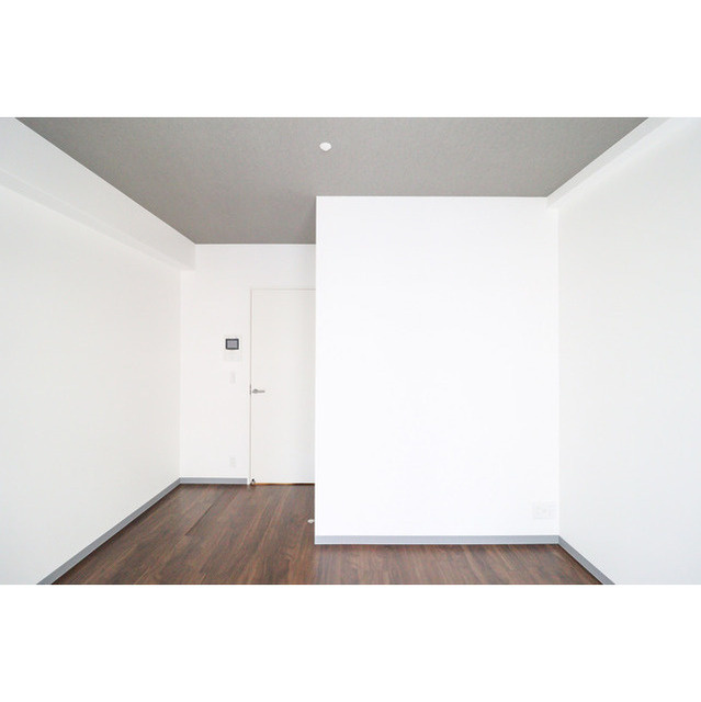 BROAD 新うめきたRESIDENCEの居間・リビング