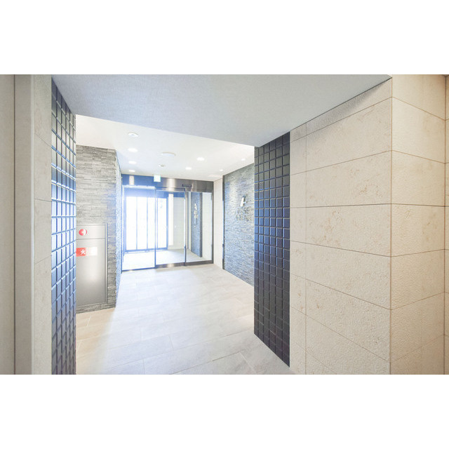 アドバンス上町台シュタットの居間・リビング