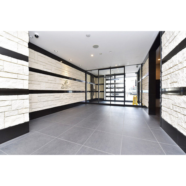 アドバンス新大阪ウエストゲートの居間・リビング