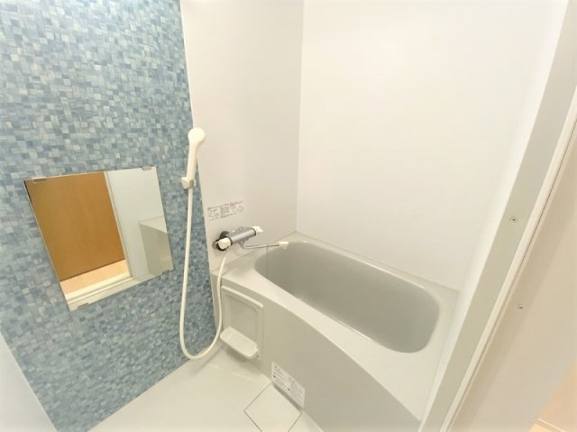 クレイノＳＨＩＮ　ＯＳＡＫＡの浴室