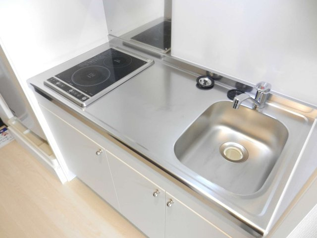 レオネクスト舟橋のキッチン|調理スペースもある広々キッチンです！