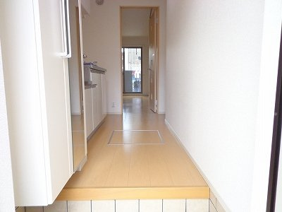 パーチェ　ブレッザの玄関