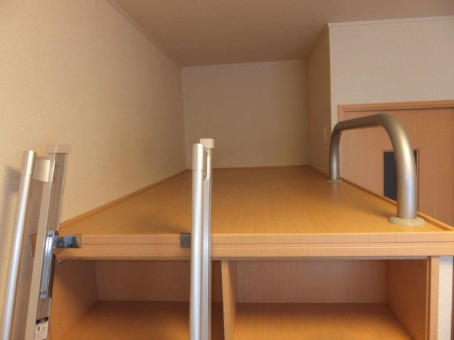 レオパレスコンフォール１８の寝室