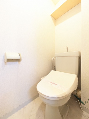 温水洗浄暖房便座付☆