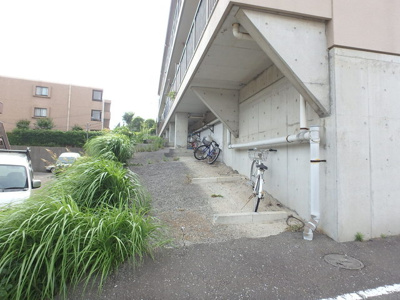 駐輪スペースあり（※バイク不可）