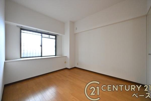 朝日プラザシティ南大和イーストウイングＣ棟の洋室