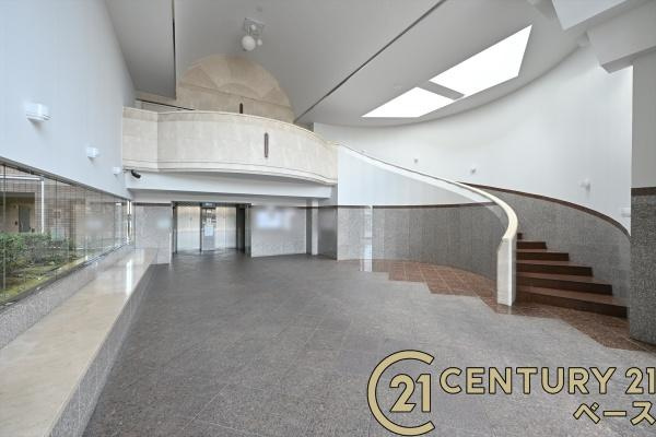 朝日プラザシティ南大和イーストウイングＣ棟のエントランス