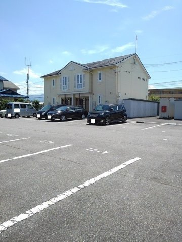 セトル二杉Ⅱ　Ｂ棟の駐車場|駐車場があります