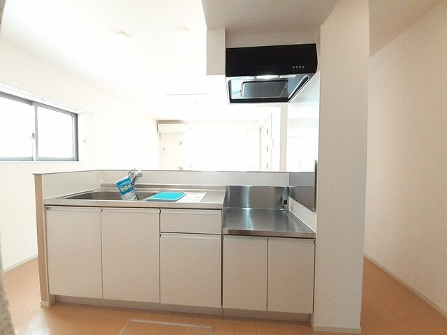 エクラデ　ジュールⅠのキッチン|お料理しやすいキッチンです