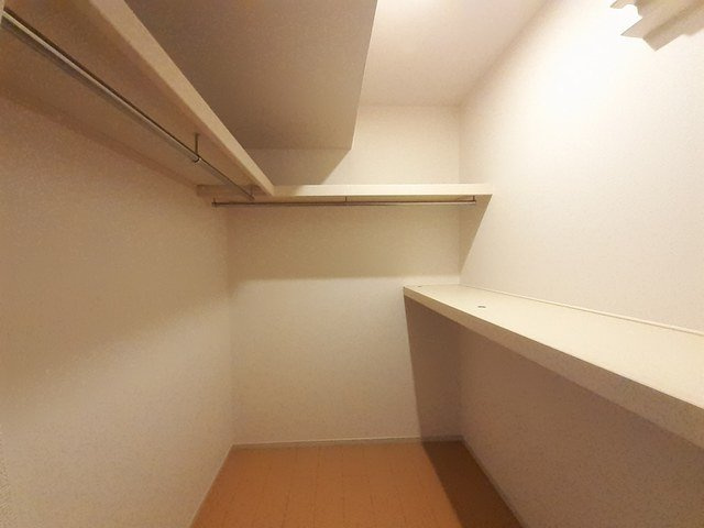 エクラデ　ジュールⅠの収納|専用の収納スペースです