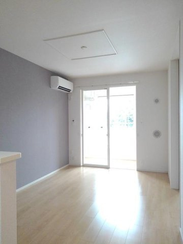 サニーⅣの居間・リビング|こちらの居間で趣味の時間をお楽しみください