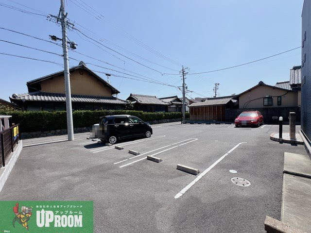 サニー ウエルⅡの駐車場