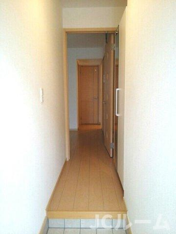 グランシャレー国府の玄関