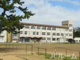 グランシャレー国府の周辺|国府小学校まで1500m