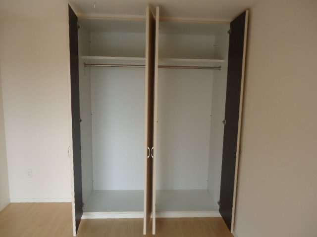 リバーレイン　コスモスの収納|クローゼット