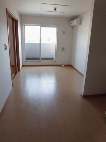 ヴィラ・アルカンシェルの居間・リビング