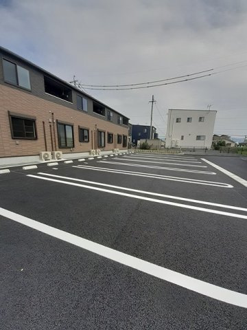 ファザム・ツイン菊池Ａの駐車場