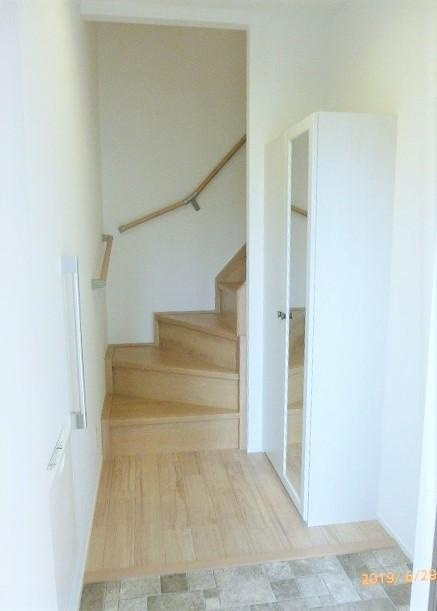 メゾン　ド　パルフェ　ＡＢＣ棟の玄関