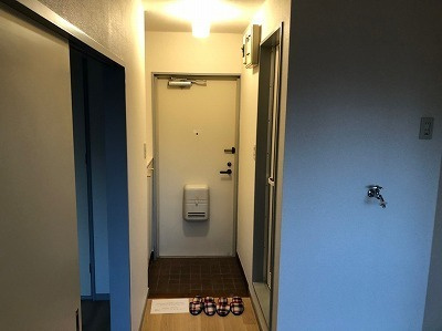 リバーサイド松戸の玄関