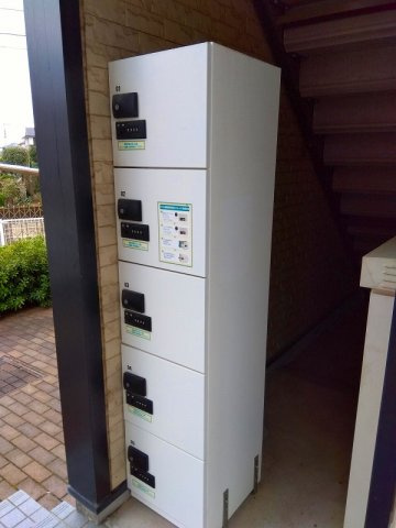 レオパレスベルピーノのその他|宅配ボックス