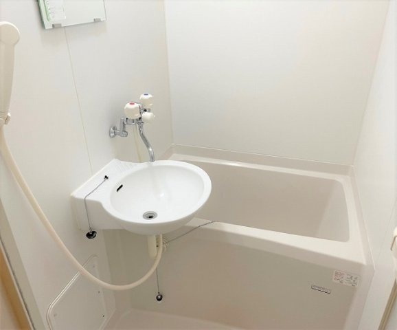 レオパレスシェル　ガーデンⅡの浴室