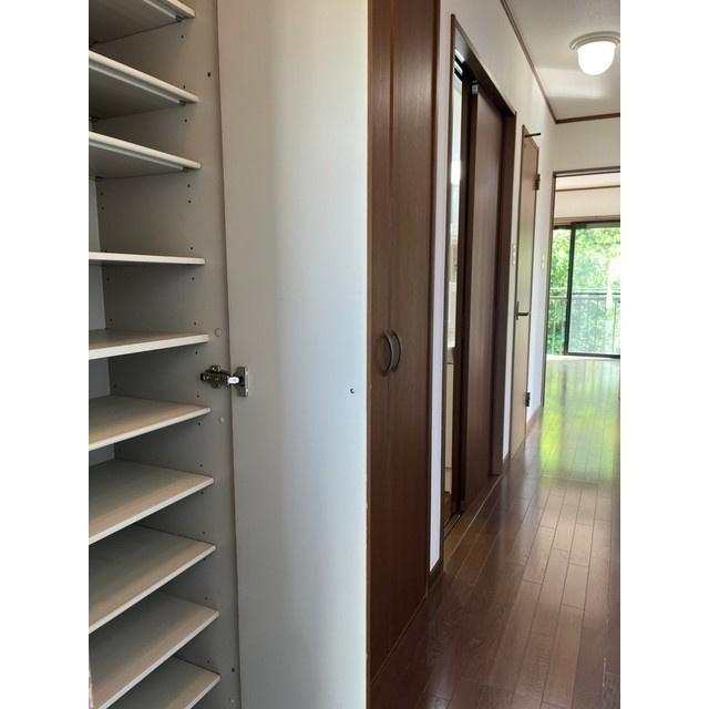 メゾン・ラフィーネⅡの玄関