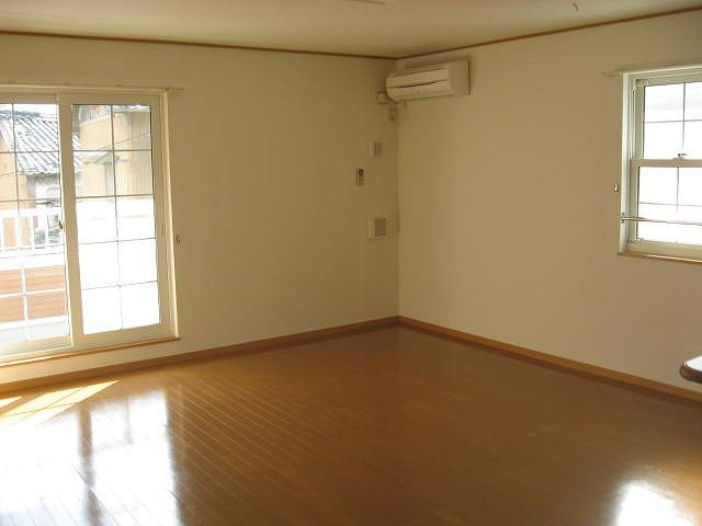 アスタ－ラビスタⅢの居間・リビング