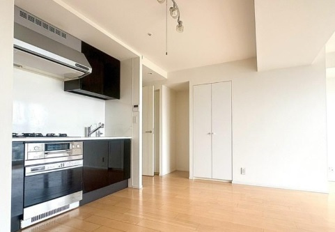 【洋室】 | クレッセント三鷹ザ・タワー