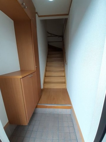 ファミールコートⅡ　Ｂの玄関