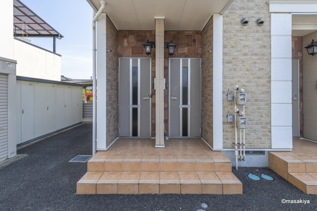 プラシードＫのエントランス|玄関