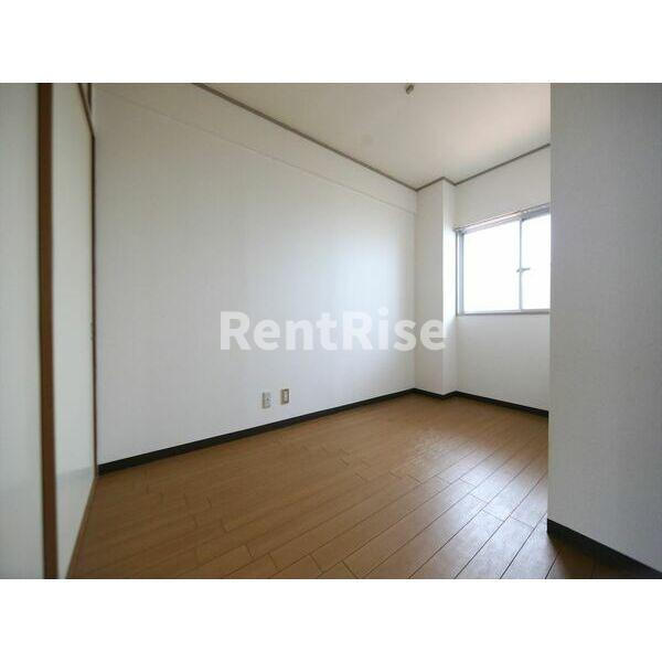 メゾンソレイユの居間・リビング