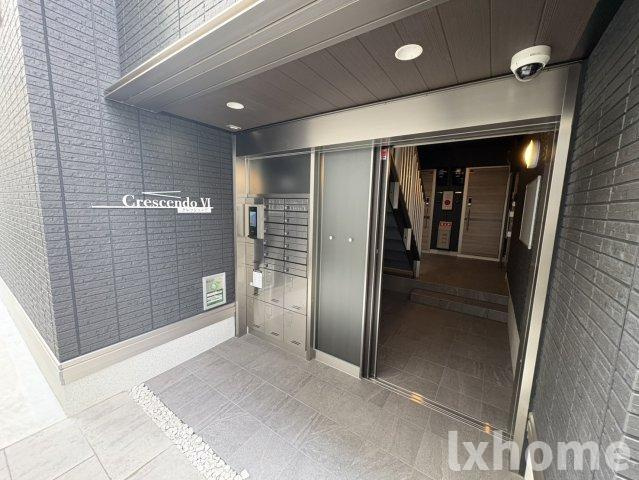 クレッシェンドⅥのエントランス|落ち着いたエントランスです
